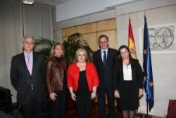 Reunión del Consejo General del Trabajo Social con el ministro Alonso