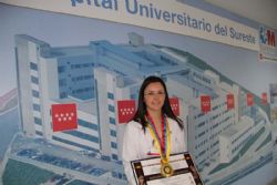 La colegiada Miriam Sánchez ha recibido un premio por su investigación sobre Trabajo Social y Neurociencia  