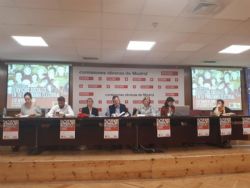 Debate promovido por la Marea Naranja con los cinco partidos políticos que se presentan a las elecciones autonómicas de la Comunidad de Madrid